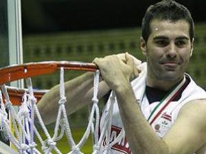 Óscar Yebra retorna a España con dos títulos