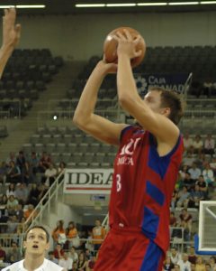 Kornel David, un <i>cuatro</i> de lujo para el Granca