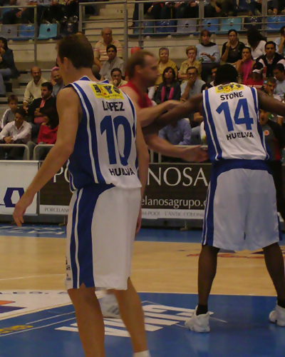 Isaac López baja tras sufrir una microrrotura de fibra