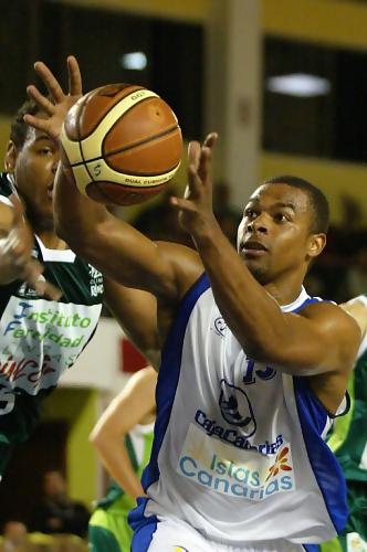 El ex-La Palma, Thomas Terrell, firma dos años con Hyeres Toulon