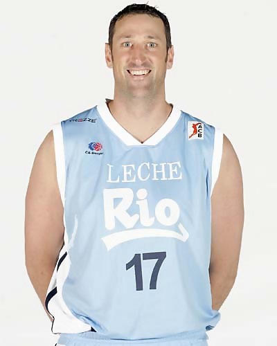 McNaull refuerza al Plus Pujol Lleida