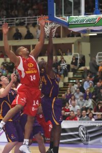 Valladolid confirma el fichaje de Eulis Báez