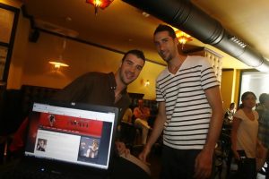 Albert Miralles reconoce tener una oferta de Alicante pero ve su futuro en Italia