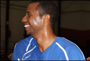 El CB Prat Joventut ficha a dos nuevos jugadores. Llorens sigue y Homs renueva