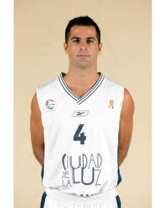 RICOH Manresa ficha al base Berni Hernández