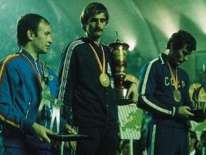 1973, de vuelta a la élite jugando en casa