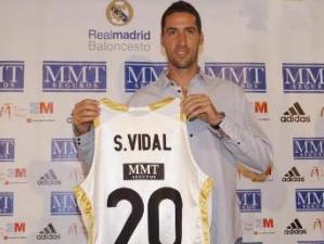 Entrevista: Sergi Vidal prefirió ponerse a las órdenes de Messina y espera ganarlo todo como blanco