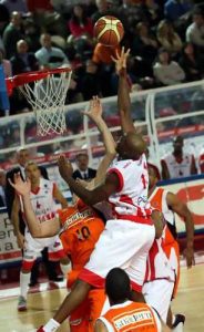 Roger Powell, nuevo alero del Club Baloncesto Murcia