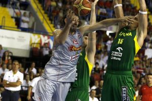 Lituania avisa a España de su candidatura a 4 días del Eurobasket (94-72)