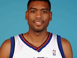 Allan Houston no vestirá de corto con los Knicks