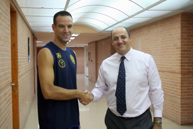 Xavi Sánchez Bernat renueva con Murcia y tendrá ficha ACB