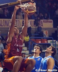 Daniel Clark y Rafael Hettsheimeier jugarán el Nike Hoop Summit 2006 con las mejores promesas mundiales