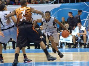 Eliminatoria previa Eurocup: Bizkaia Bilbao Basket y Valencia Basket se complican la vida