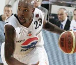 Ebi Ere, un todoterreno exterior para Obradoiro