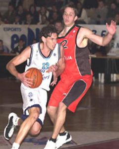 Mark Poag desembarca en Plasencia