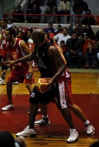 Ex-ACB outside: Harper Williams seguirá su aventura americana y Chuck Kornegay es cortado