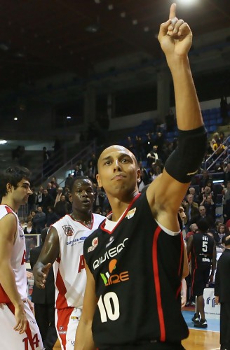 Carlton Myers sigue a lo suyo en la LegaDue