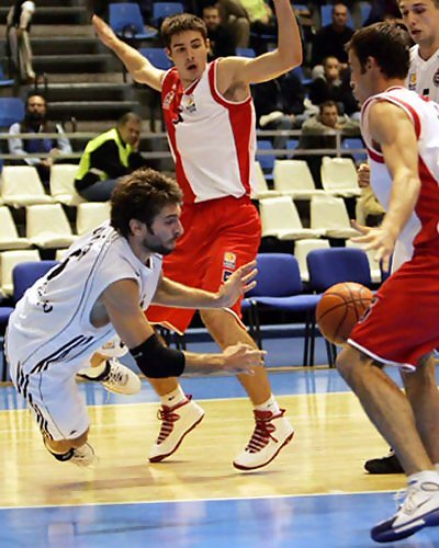 Sasha Djordjevic se lleva a Nikola Loncar a Milán