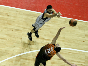 Sangre, sudor y Eurocup: Bizkaia Bilbao Basket supera su eliminatoria ante el Donetsk