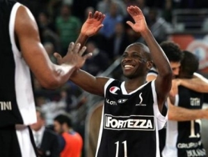 Unos Wizards en la UVI facilitan el retorno a la NBA del pequeño Earl Boykins