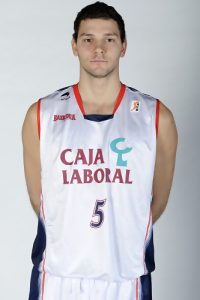 El Caja Laboral corta a Lofton y renueva a Micov