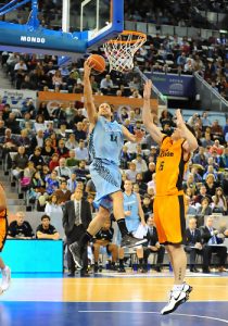 Estudiantes empieza a gustarse, un mermado Fuenla lo sufrió