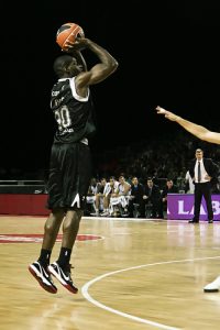 Conley se gana su continuidad en Bilbao