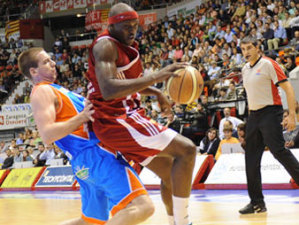 Adecco Oro J.26 (y II): <em>Déjà vu</em> en Burgos al ganar nuevamente CAI  en la prórroga con una canasta<em> in extremis</em> de Darren Phillip. Humphrey certifica un MVP temporal (+46)