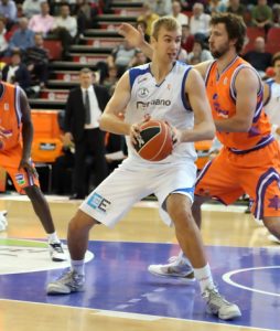 Andriuskevicius, dos años más en Meridiano Alicante