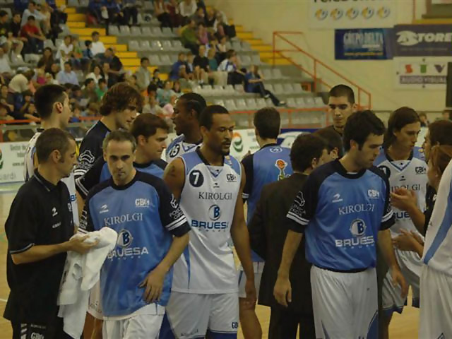 LEB, jornada 19 (I), los líderes baleares sorprendidos por Bruesa y L’Hospitalet