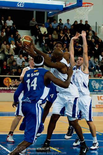 Darryl Middleton se acoge al 1006 y la FEB tendrá que decidir sobre Girona FC