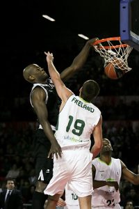 BBB recupera a Mumbrú y ocupará en Santiago la plaza de Moiso; ¿tiene el galo pie y medio fuera del club?