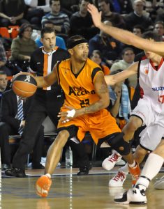ACB Outside: Gerald Fitch, Marcus Fizer y Luka Bogdanovic consiguen equipo