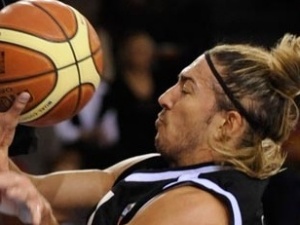 Adecco Oro J.20 (y II): Tenerife Rural, campanazo de la jornada con el asalto al fortín de ViveMenorca en la prórroga. Breogán y León vencen, Carlos Cherry logra el MVP y… ¡¡¡NOS VAMOS DE COPA!!!