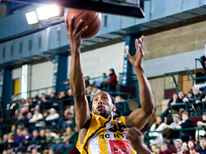 Alex Scales podría ser el sustituto de Maurice Ager en Cajasol