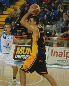 Socas Canarias incorpora a Alberto Ruiz de Galarreta