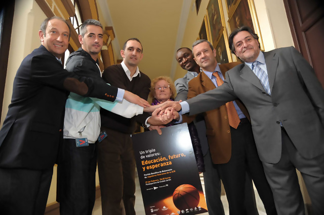 Basket solidario para crear una escuela deportiva en el distrito Palma-Palmilla