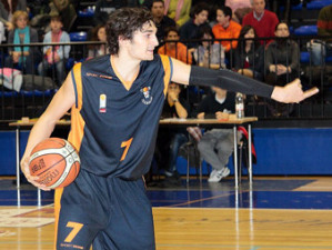 Adecco Plata, F2 / Grupo 1, J.14:  La jornada intersemanal certificó a un Tíjola imparable y a unos Caja Rioja y Alcázar lanzados. Illescas y Coruña siguen negados (Quiniela Express)