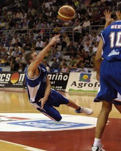 Álex Urtasun jugará en el Alerta Cantabria