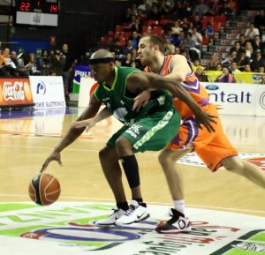 ACB Outside: Avdalovic, a Donetsk. Shakur firma con Pau-Lacq-Orthez. Gomis aterriza en Limoges y su rocambolesca historia con Senegal