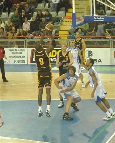 El Nacional y Boca Juniors abren la Liga Nacional de Básquet de Argentina donde abundan ex ACB y LEB