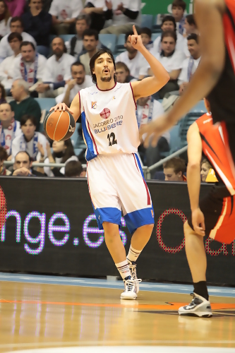 Alfonso Sánchez cierra el perímetro de Lagun Aro GBC