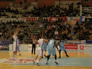 Adecco Oro J.31 (y V): Festival ofensivo para una gran victoria de Girona sobre Tenerife (108-103); Breogán tumba a Palencia en un flojo encuentro y Jakim Donaldson firma su ¡¡¡4º MVP consecutivo!!!