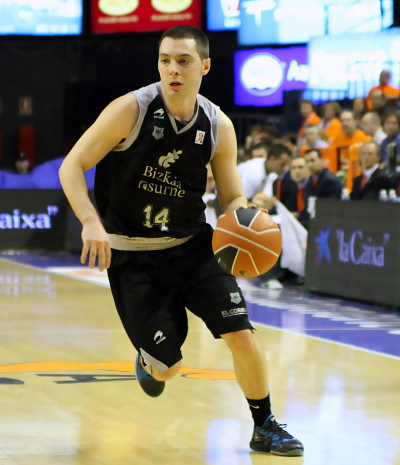 Javi Salgado cambia Bilbao por San Sebastián: jugará en el Lagun Aro GBC