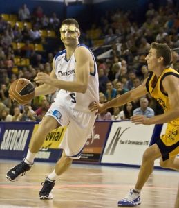 Carlos Cazorla seguirá en Meridiano Alicante