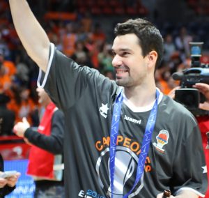 Rafa Martínez jugará en Valencia hasta 2014