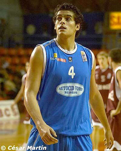 El Tau piensa en un equipo LEB para desfogar a sus talentos