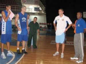 Iván Déniz, ex-técnico de Tenerife Rural, buscará el asalto al título de Campeón de Venezuela con Trotamundos de Carabobo