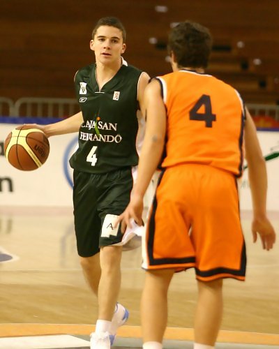 Antonio Bustamante retorna a la ACB