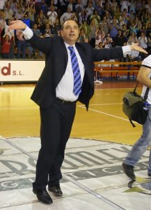 Andreu Casadevall volverá a liderar a Ford Burgos desde el banquillo